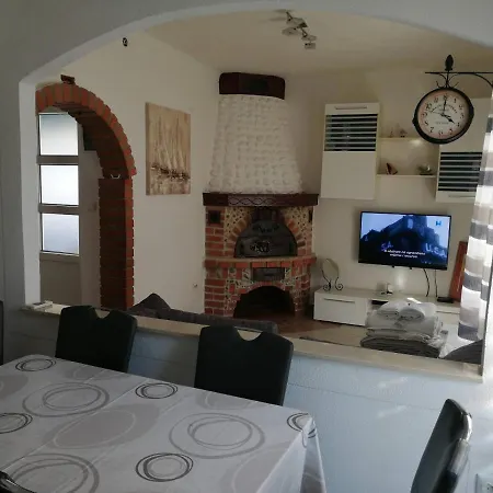 Apartment Centar Njivice