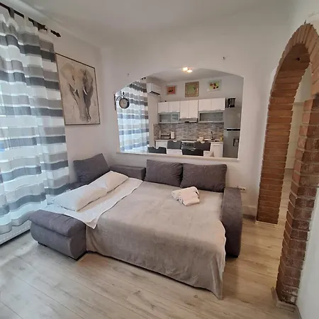 Apartamento Centar Njivice